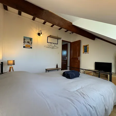 Penzion La Chaumiere Du Bout Du Chemin - Calme - Rdc 3*