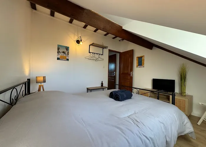 Penzion La Chaumiere Du Bout Du Chemin - Calme - Rdc 3*