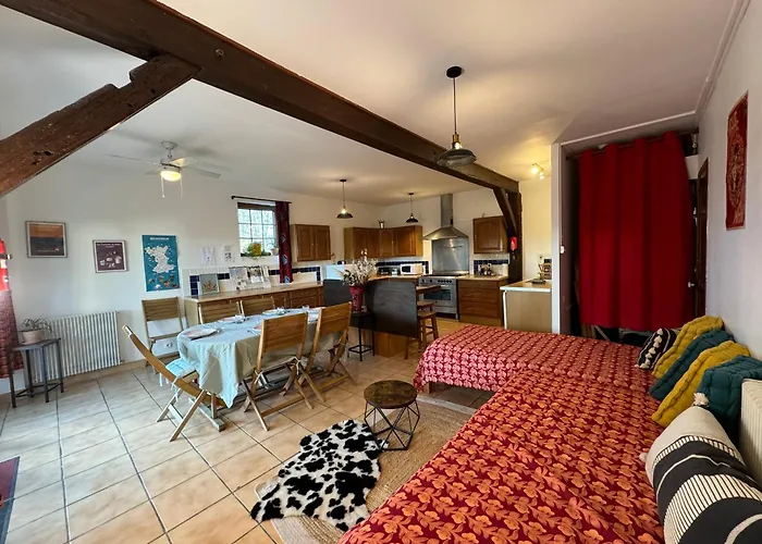 Penzion La Chaumiere Du Bout Du Chemin - Calme - Rdc 3*